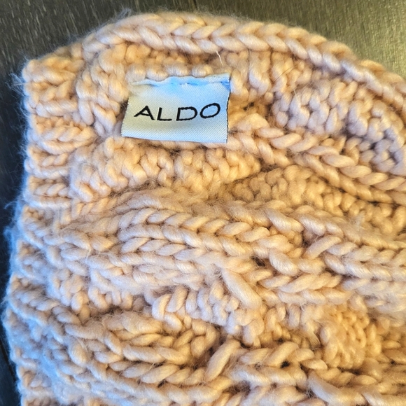 Aldo Light Pink Knit Pattern Beanie Hat - Picture 3 of 4